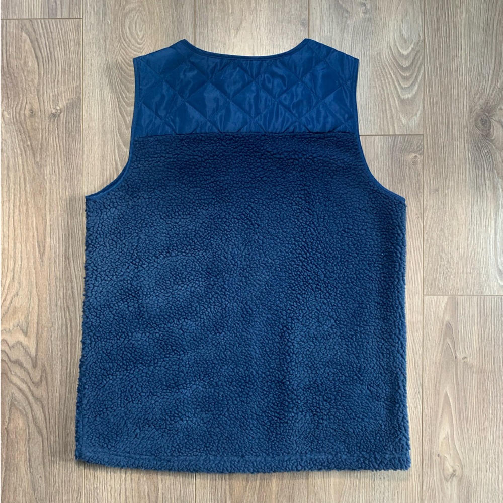 Northern Reflections Navy Quilted Sherpa Vest - Picture 5 of 17